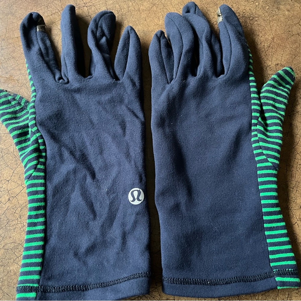 Lululemon Black and Green Striped Gloves